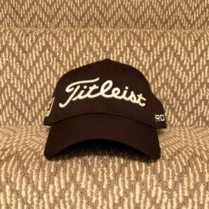 Titleist - Tour Performance Staff Hat